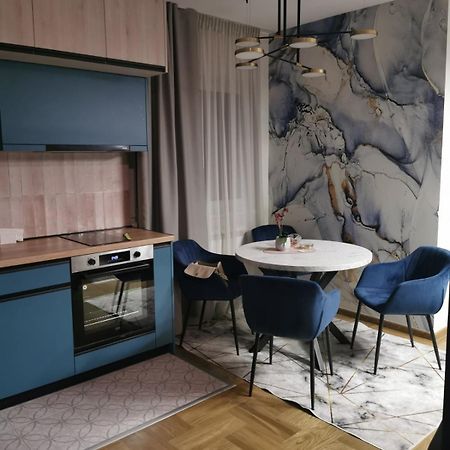 Apartamento Gold Lux Čačak Exterior foto