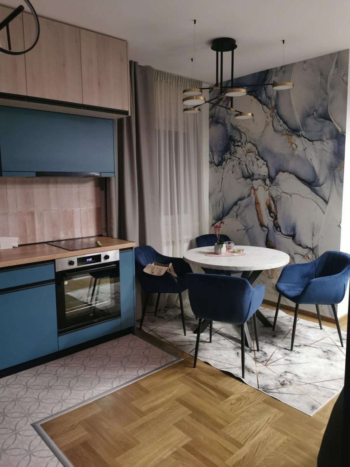 Apartamento Gold Lux Čačak Exterior foto